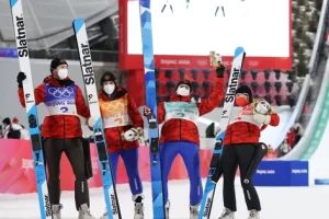 Les sauteurs à ski canadiens volent toujours haut en Europe
