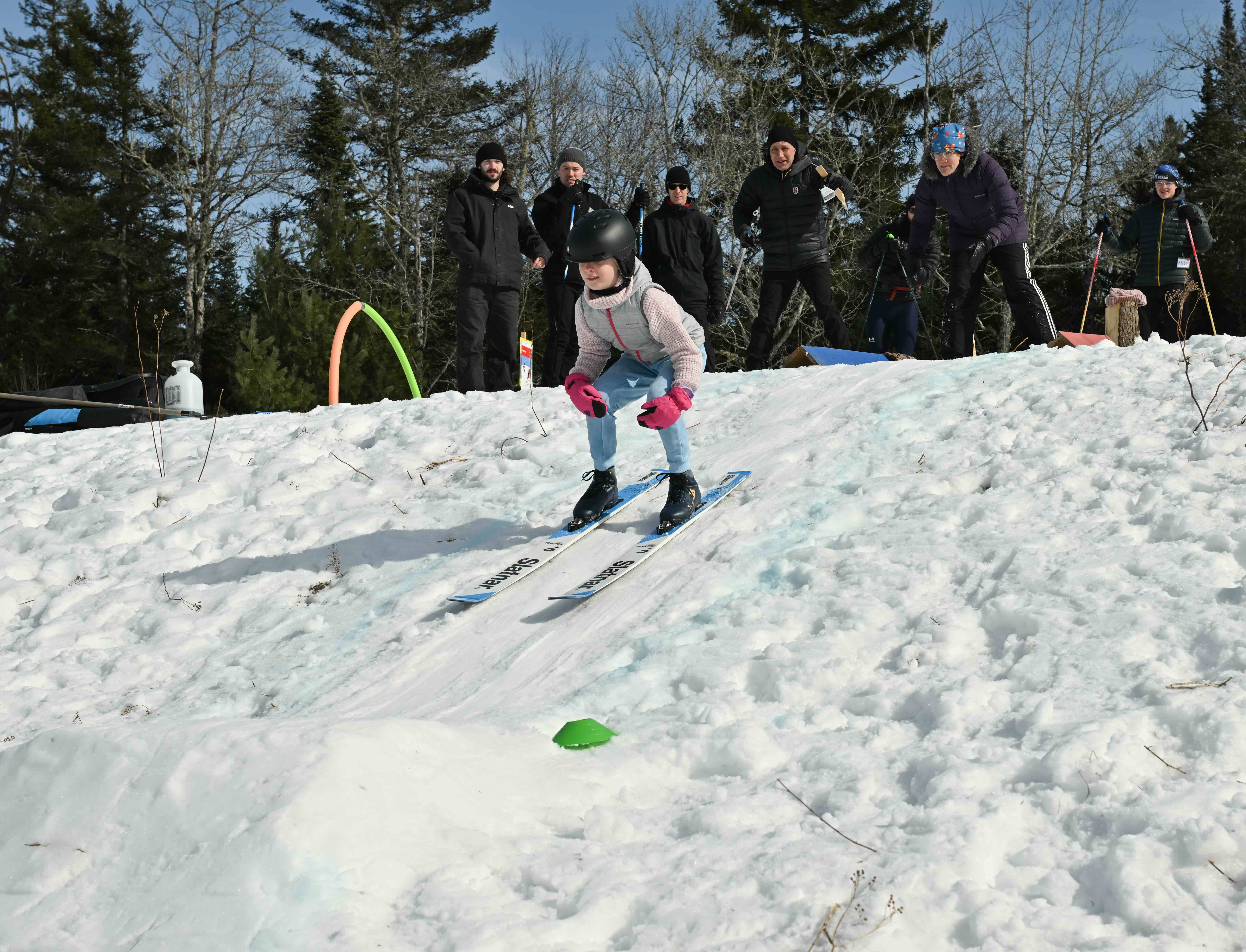 Le terrain de jeu de ski : une initiation au sport pour la vie pour tous les Canadiens